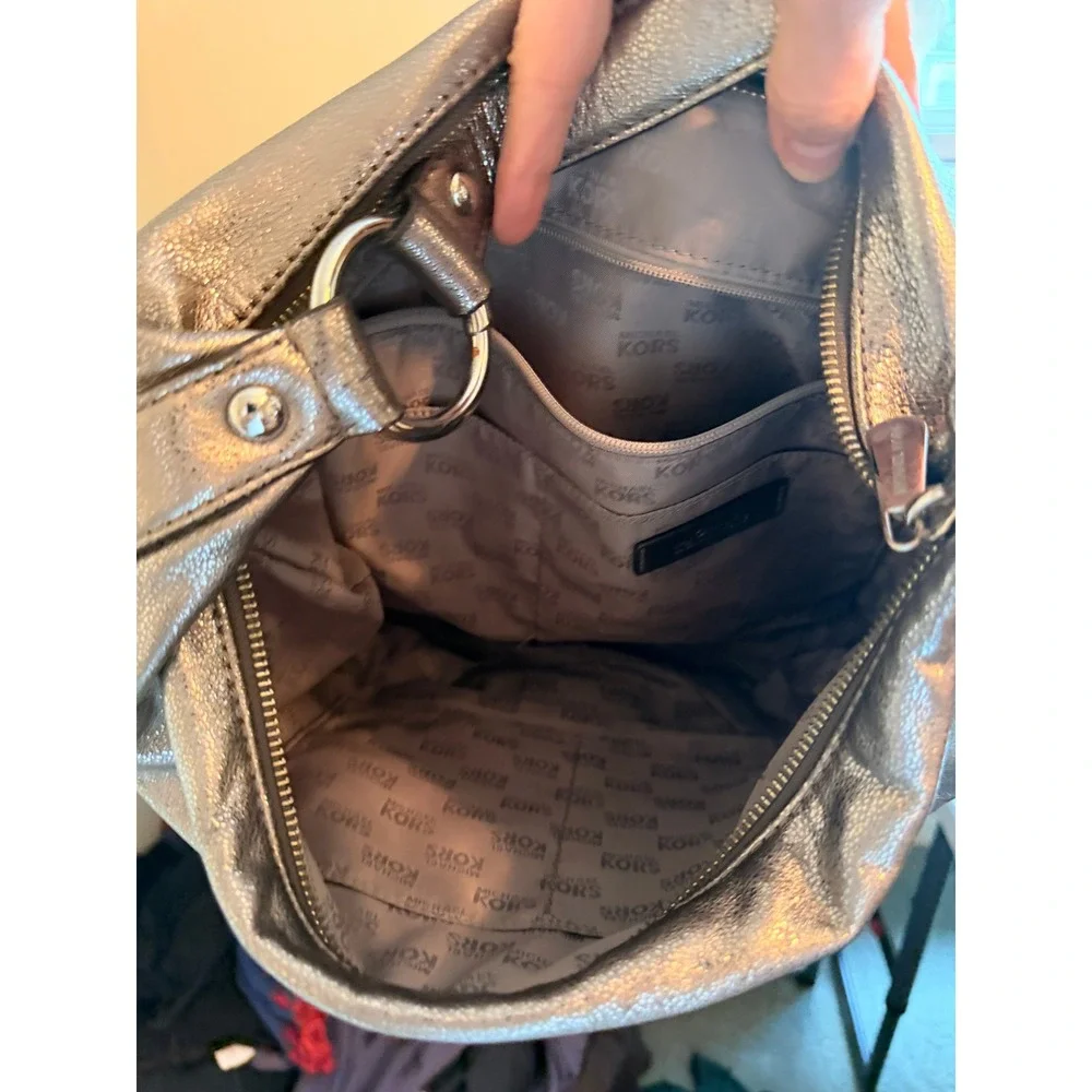 Michael Kors Y2K Women Hobo Bag Medium Silver Leather Fulton MK Medallion